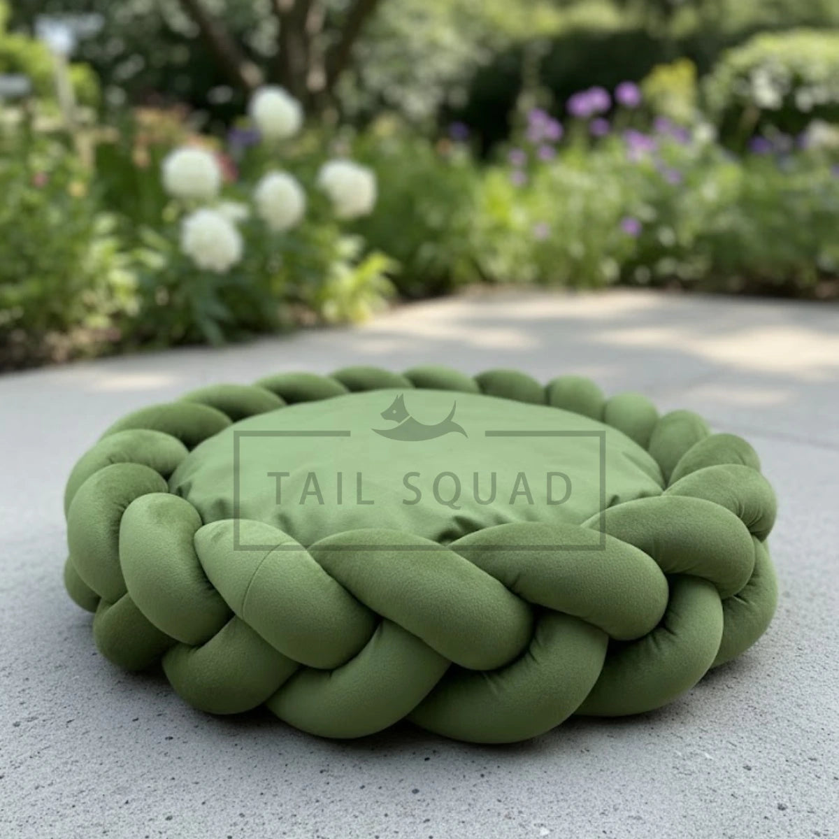 Tail Squad Braided Round Dog Bed Green close-up showing soft braided edges and cozy faux fur sleeping surface